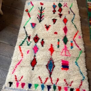 Tapis Berbère Symboles Nomades Multicolores